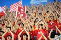 爱游戏在线-精英赛事多姿多彩，球员风采赛场彰显威武的简单介绍