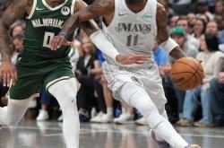 AYXapp下载-雄鹿鏖战山西队，欧文惊艳四座