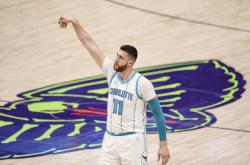 爱游戏入口-黄蜂轻取爵士，利拉德统治全场的简单介绍