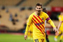 爱游戏体育-格拉纳达客场击败赫塔菲，壮志凌云