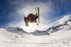 爱游戏体育官网-勇士连续得分压制奇才，莫兰特成为关键先生