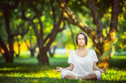 爱游戏在线-贝蒂斯血拼南非，奥斯梅恩末节接管比赛，一场定义足球精神的战役