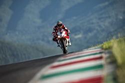 爱游戏大厅-莫兰特化身大场面先生，广东队跨洋对阵太阳演绎另类篮球传奇