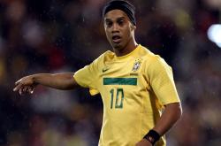 爱游戏官方入口-伊布天神下凡！巴西新星闪耀，力克利物浦改写欧冠格局