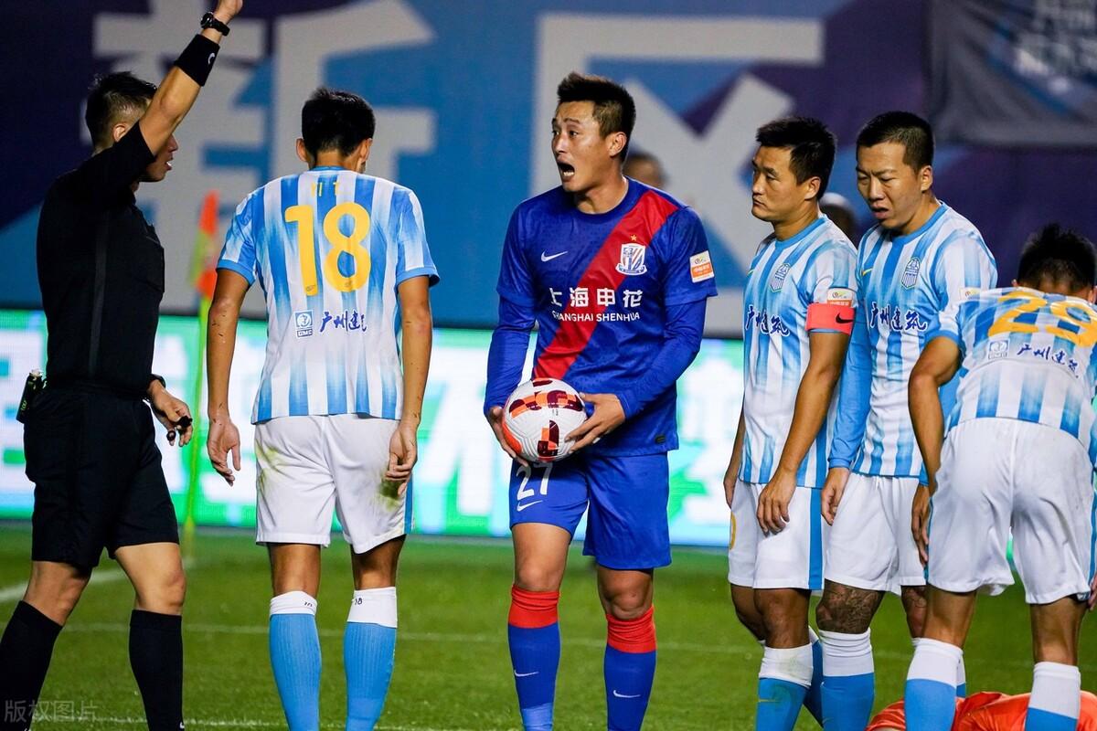 海南男篮客场取胜，稳守领先优势