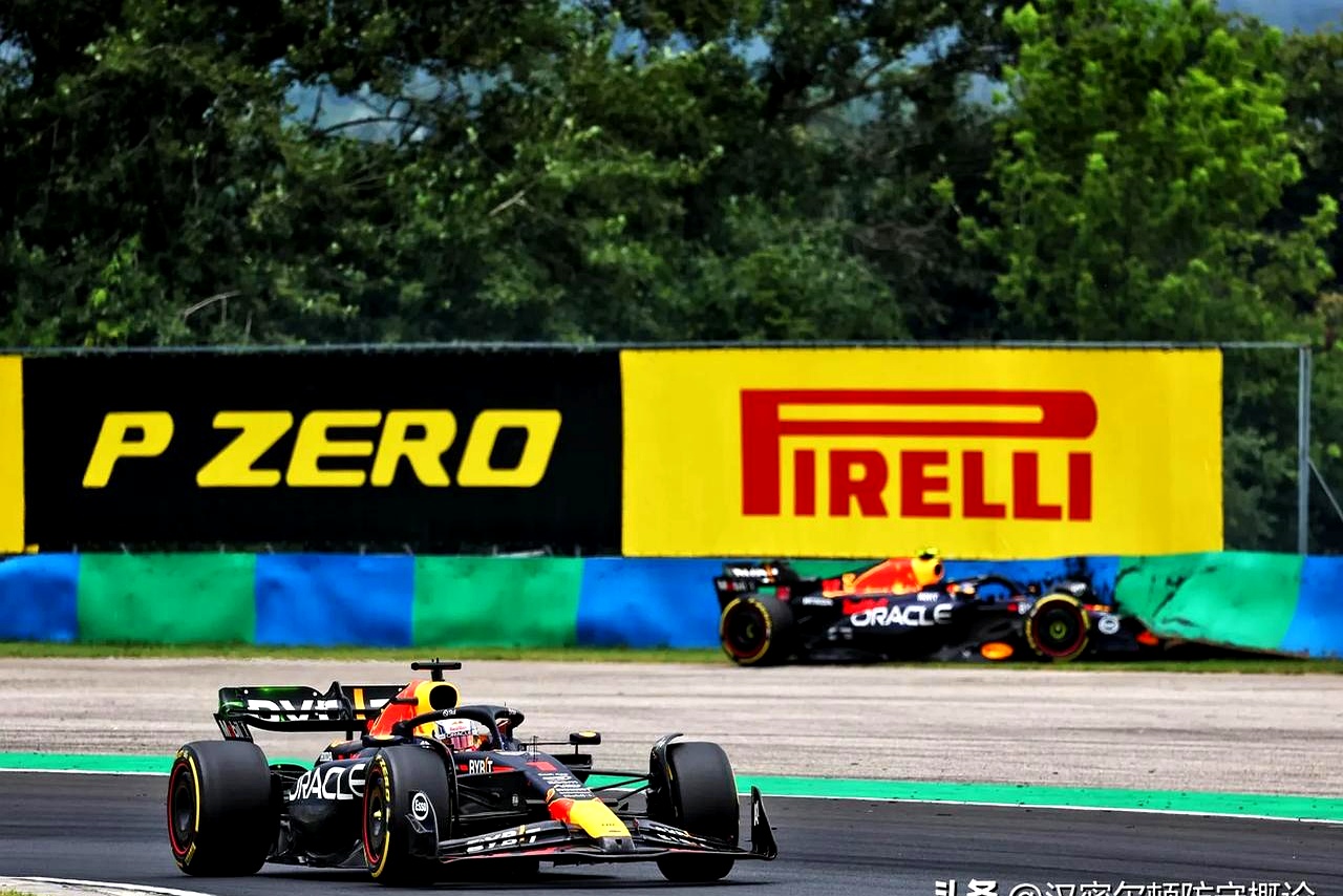 关于雷诺车队力克红牛车队，佩雷兹统治全场的信息