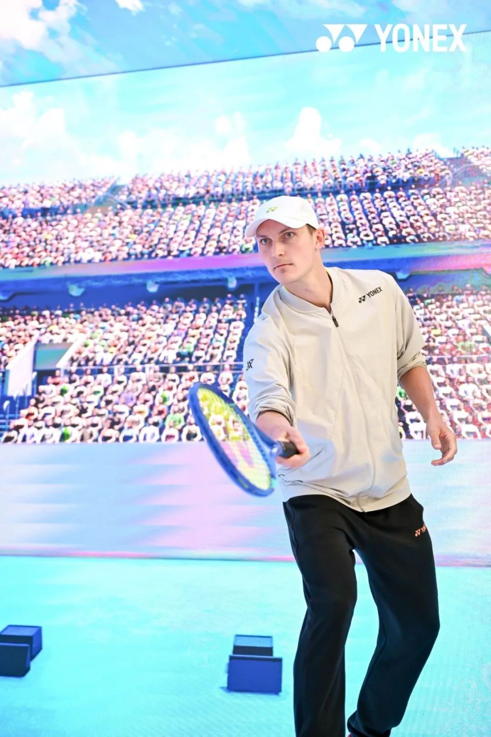 包含丹麦羽毛球队完胜中国羽毛球队，安赛龙关键制胜的词条