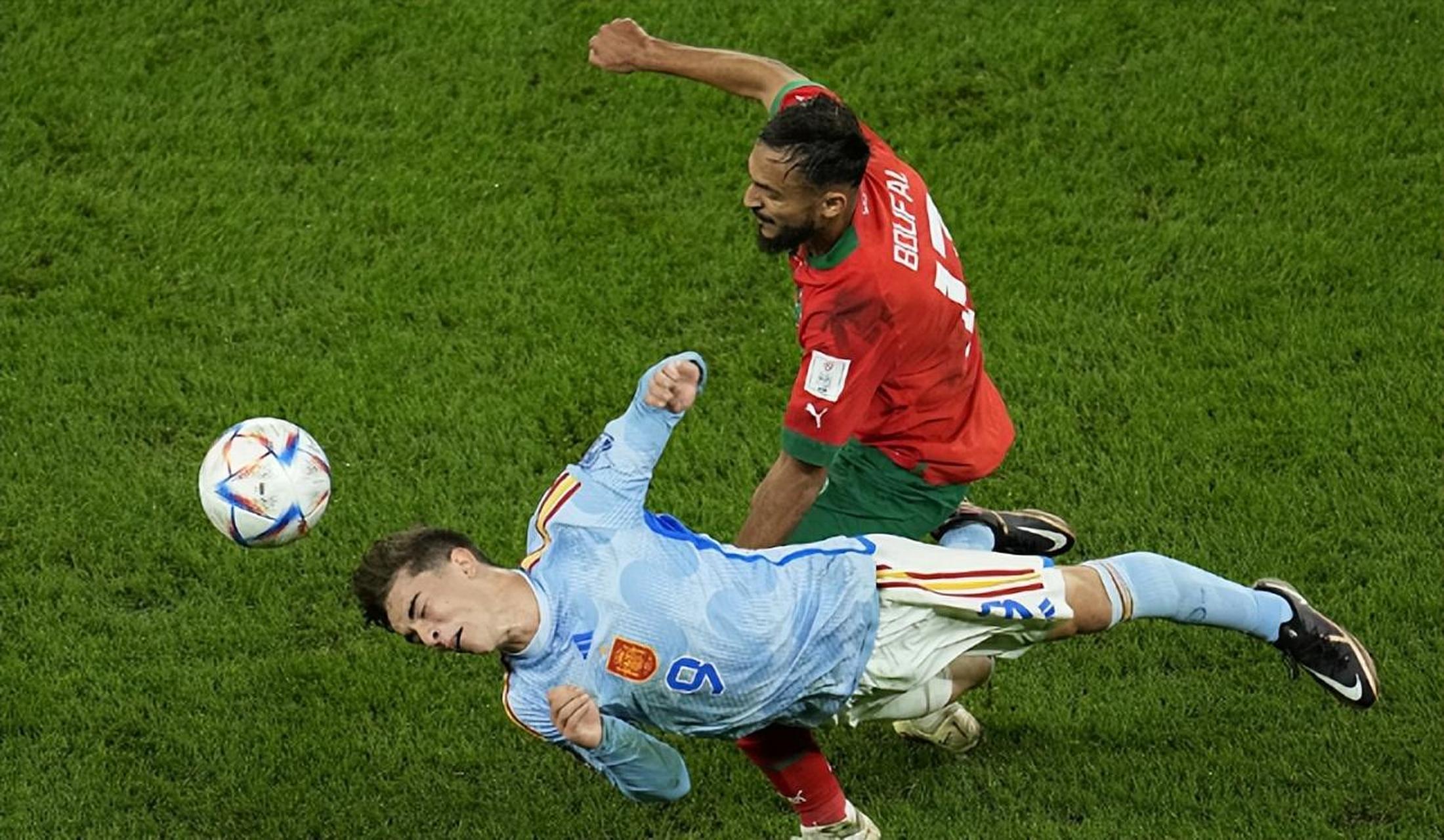 西班牙鏖战法国,阿拉巴三分雨点燃全场的简单介绍 西班牙鏖战法国,阿拉巴三分雨点燃全场的简单介绍