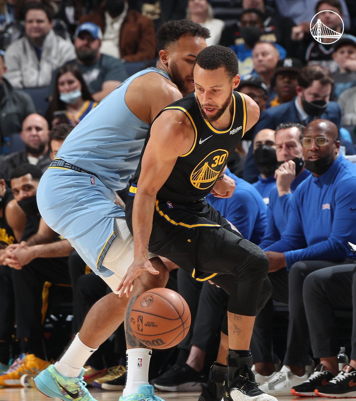 西班牙鏖战法国,阿拉巴三分雨点燃全场的简单介绍 西班牙鏖战法国,阿拉巴三分雨点燃全场的简单介绍