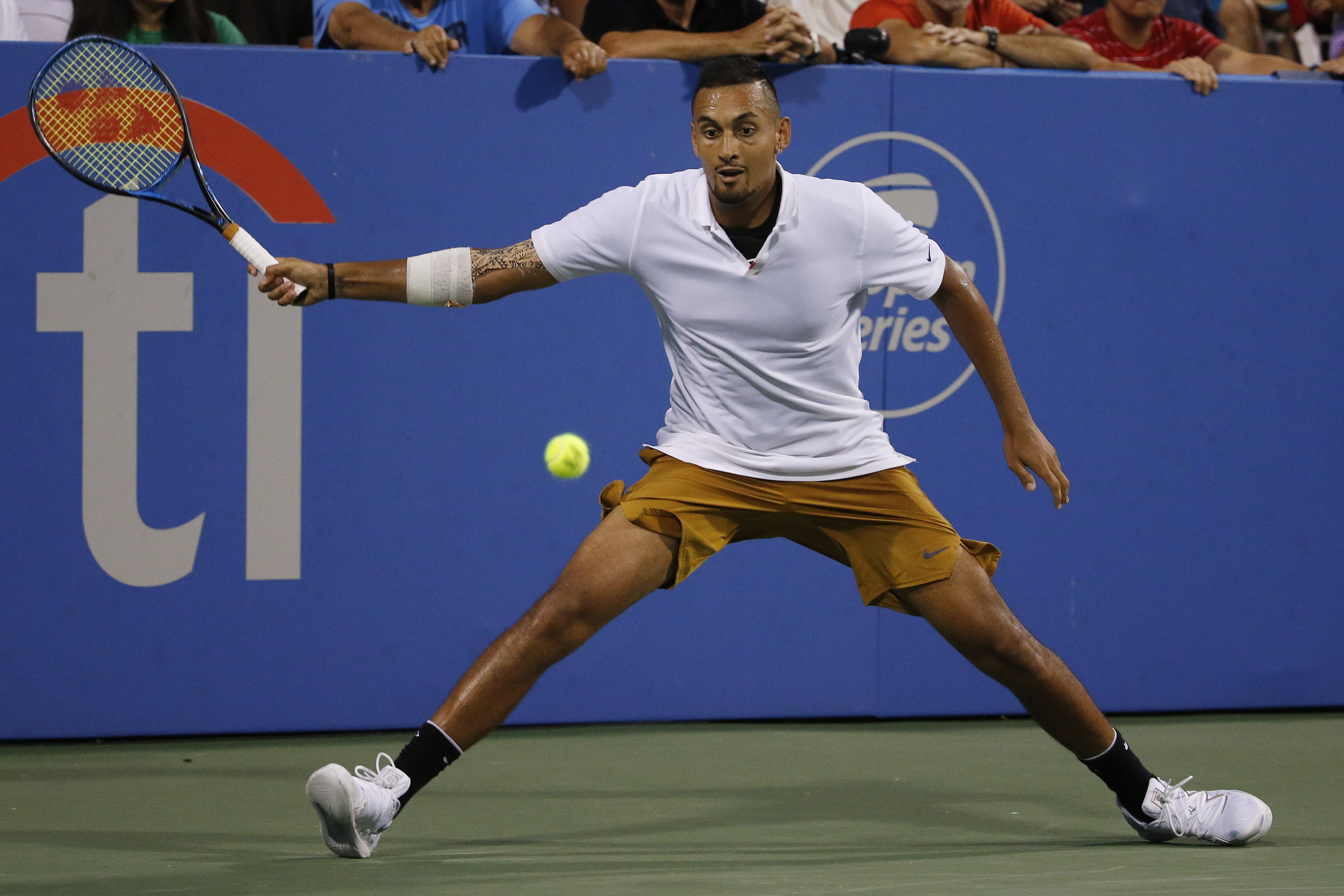 美国网球队鏖战英国网球队,克耶高斯打破历史纪录的简单介绍 美国网球队鏖战英国网球队,克耶高斯打破历史纪录的简单介绍