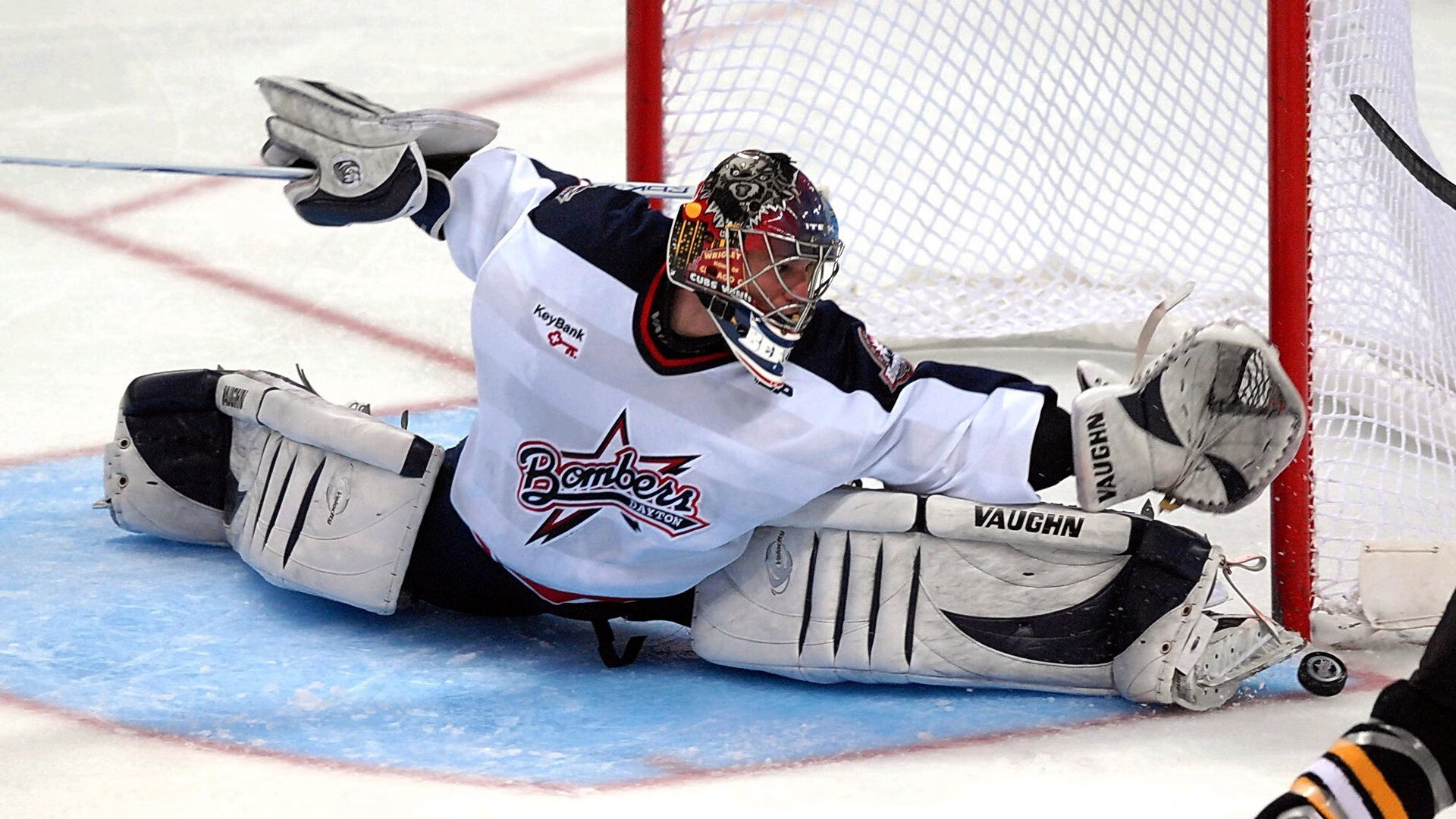 威廉姆斯险胜阿斯顿马丁，勒克莱尔扛起全队，一场团队意志的胜利